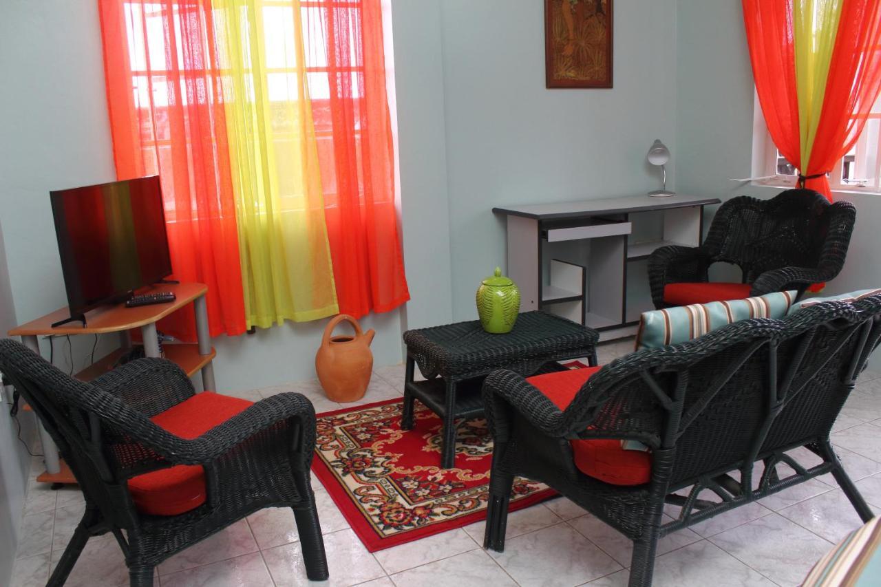 The Answin Apartment Roseau Bagian luar foto
